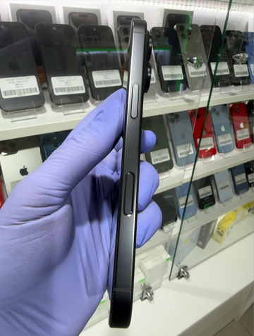 iPhone 16 Pro ,  Black Titanium-  256 gb